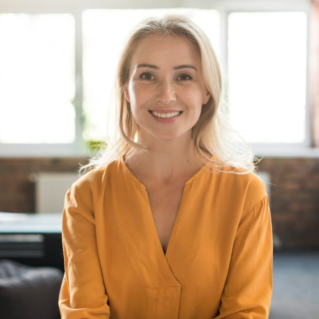 Sophia L from Chicago sharing her LeanPeak review about metabolism support and balanced weight management